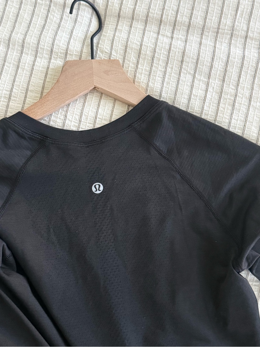 lululemon athletica Black Short Sleeve Athletic Tee